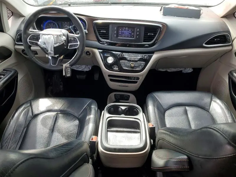 2017 CHRYSLER PACIFICA TOURING L  