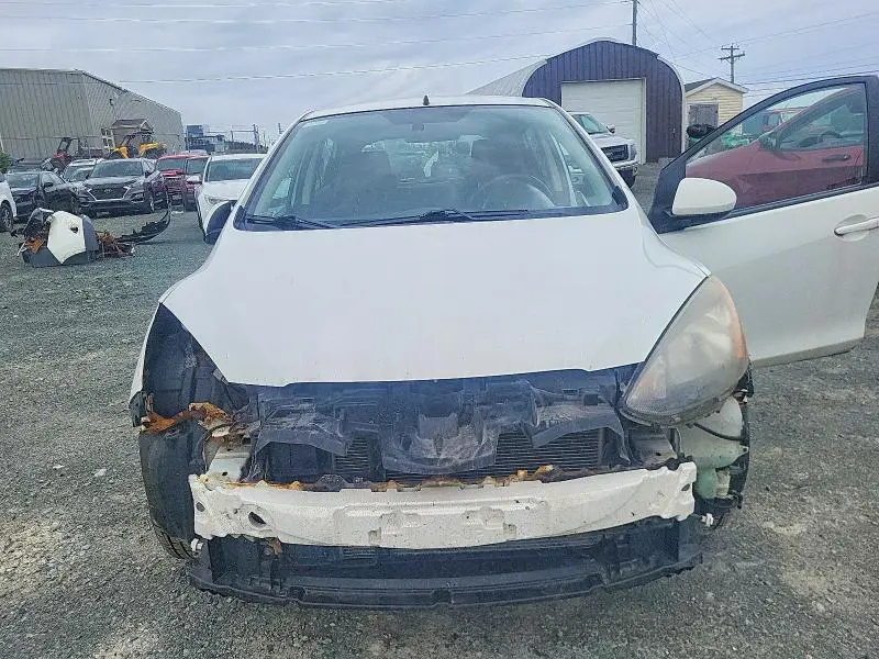 2011 MAZDA MAZDA2   