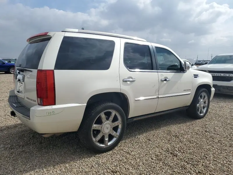 2011 CADILLAC ESCALADE PREMIUM  