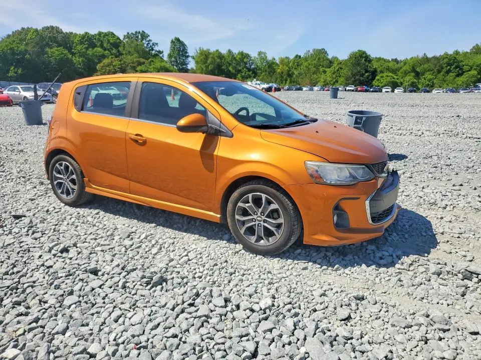 2017 CHEVROLET SONIC LT  