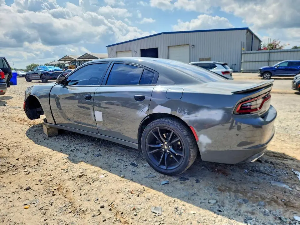 2017 DODGE CHARGER SE  