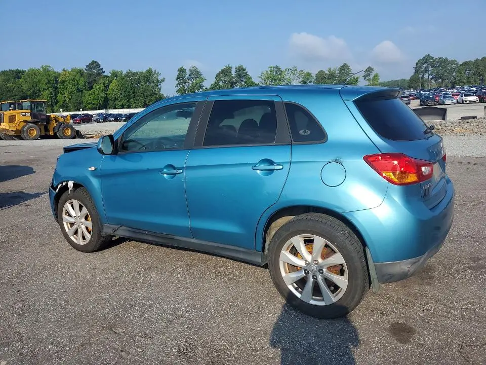 2014 MITS OUTLANDER   