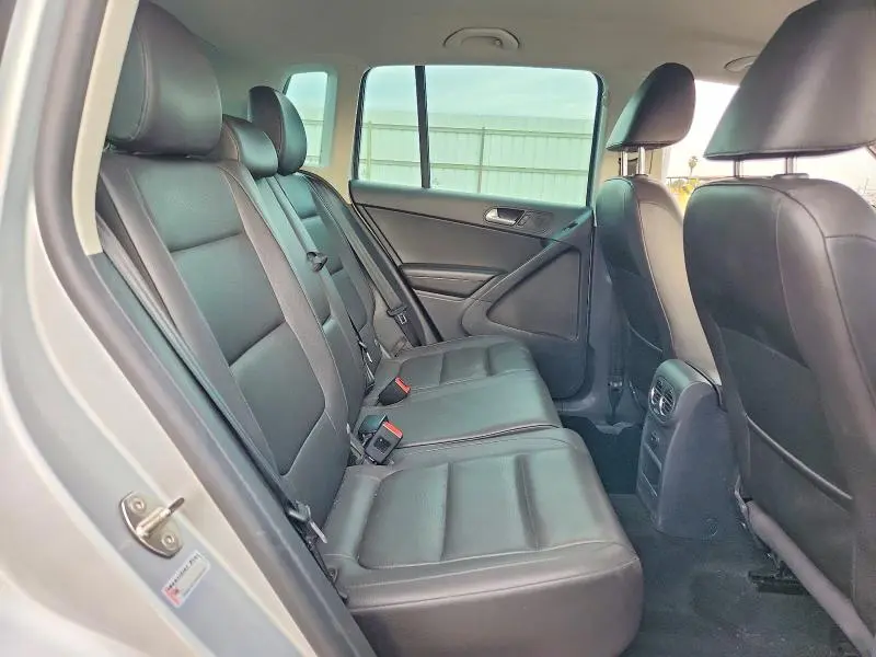 2014 VOLKSWAGEN TIGUAN S  