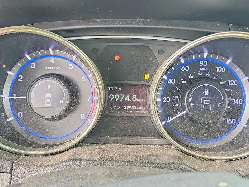 2012 HYUNDAI SONATA GLS  