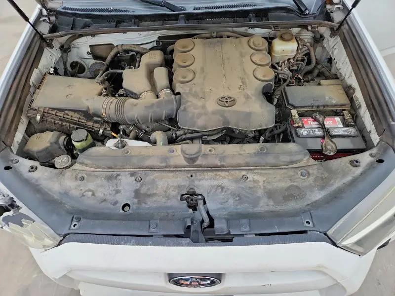 2014 TOYOTA 4RUNNER SR5  