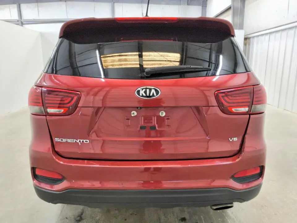 2019 KIA SORENTO LX V6  