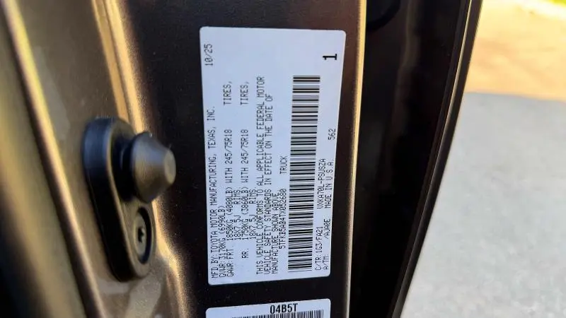 2026 TOYOTA TUNDRA CREWMAX SR  
