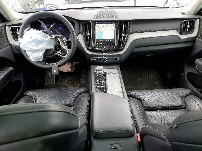 2025 VOLVO XC60 ULTRA  
