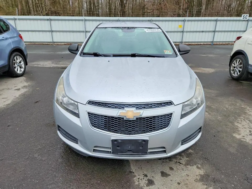 2013 CHEVROLET CRUZE LS  