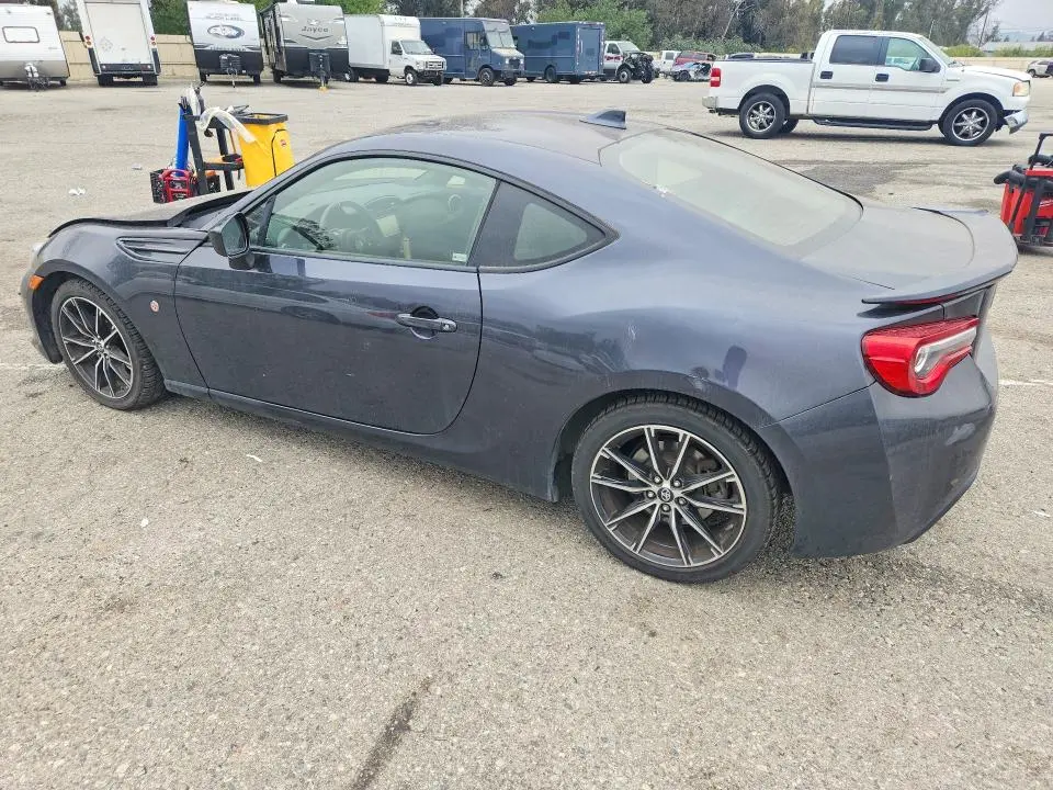 2018 TOYOTA 86 BASE  