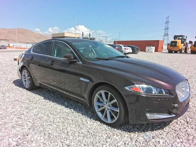 2015 JAGUAR XF 3.0 SPORT  