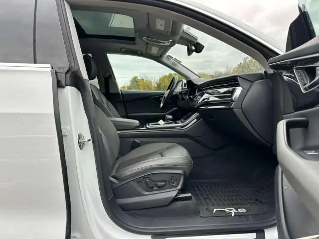 2019 AUDI Q8 PREMIUM PLUS  