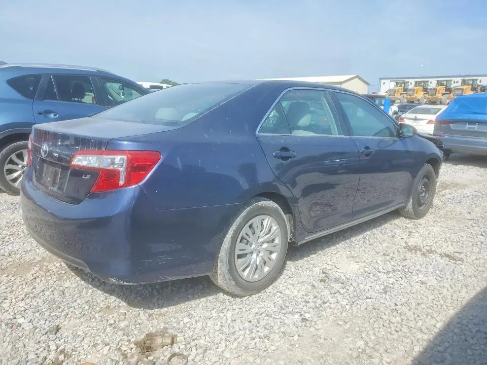 2014 TOYOTA CAMRY LE  