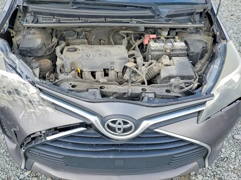 2015 TOYOTA YARIS 5-DOOR L  