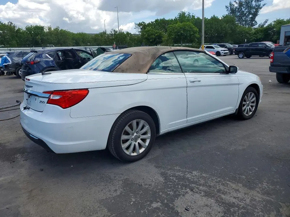 2012 CHRYSLER 200 TOURING  