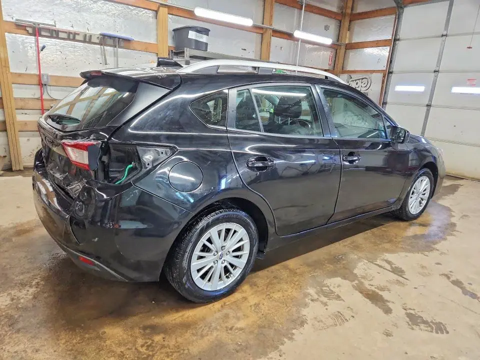 2017 SUBARU IMPREZA PREMIUM  
