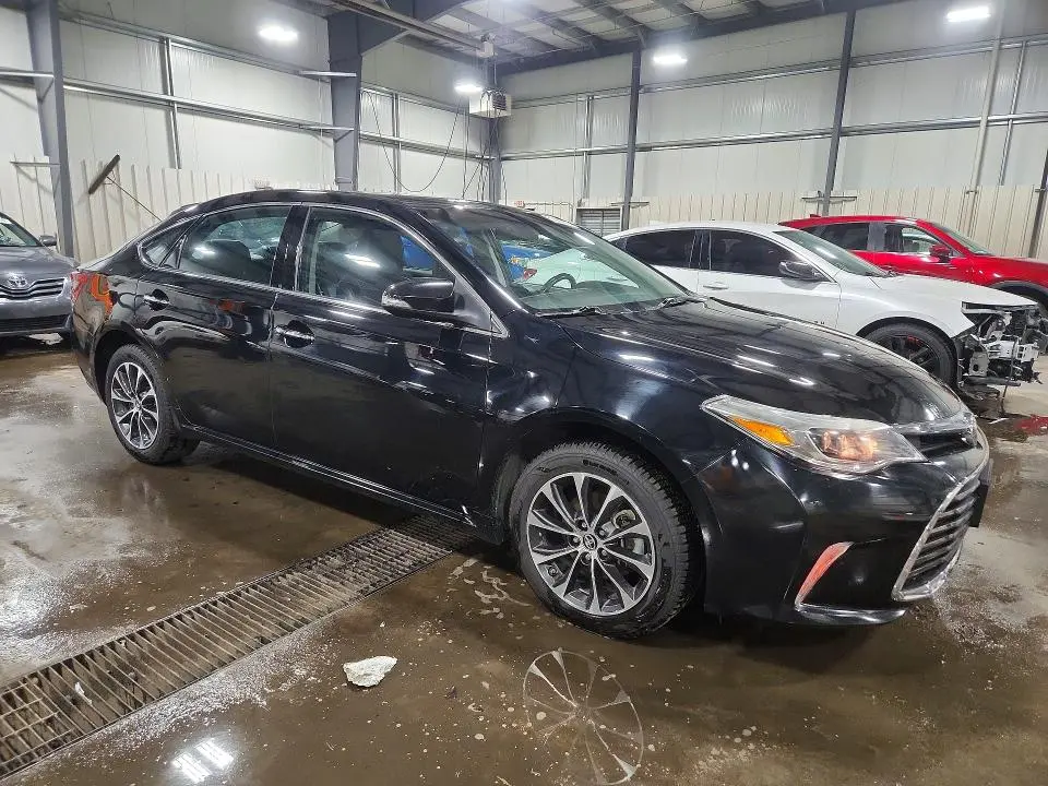 2016 TOYOTA AVALON XLE  