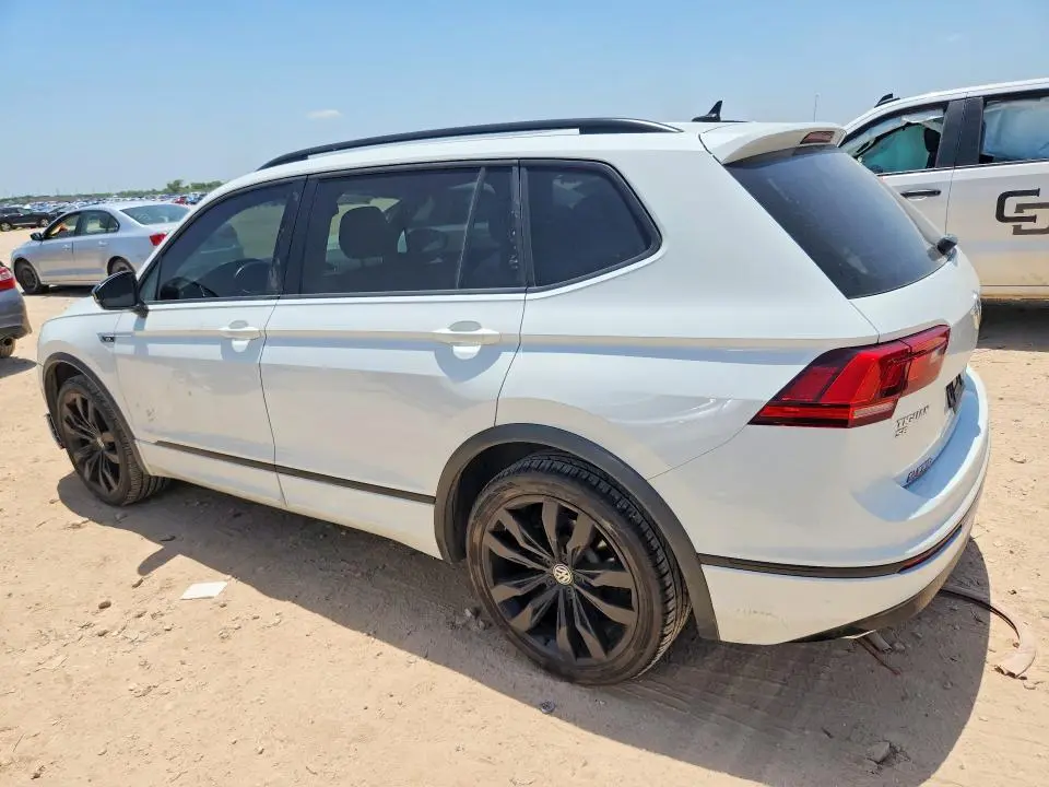 2021 VOLKSWAGEN TIGUAN SE  