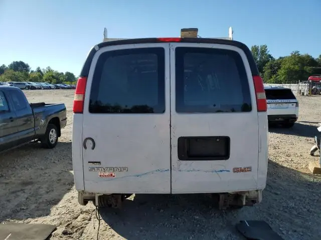 2010 GMC SAVANA G2500  