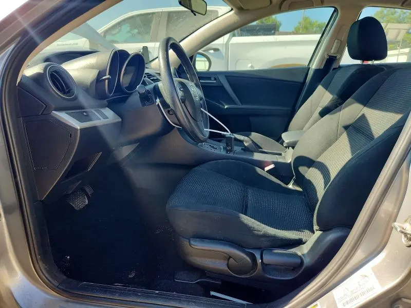 2013 MAZDA 3 I  