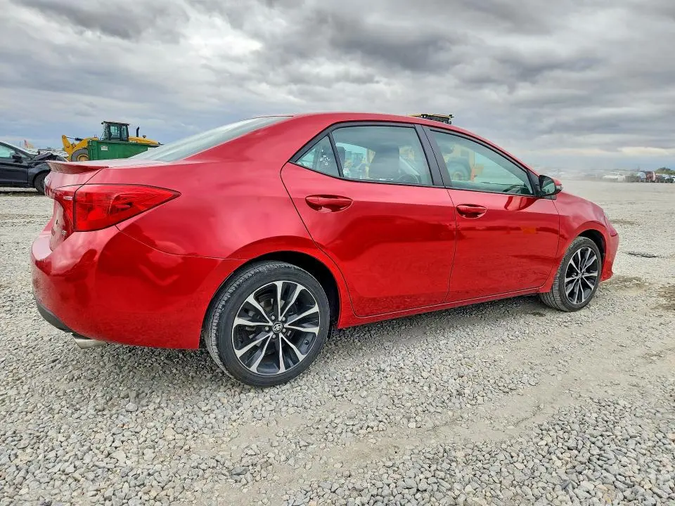 2018 TOYOTA COROLLA SE  