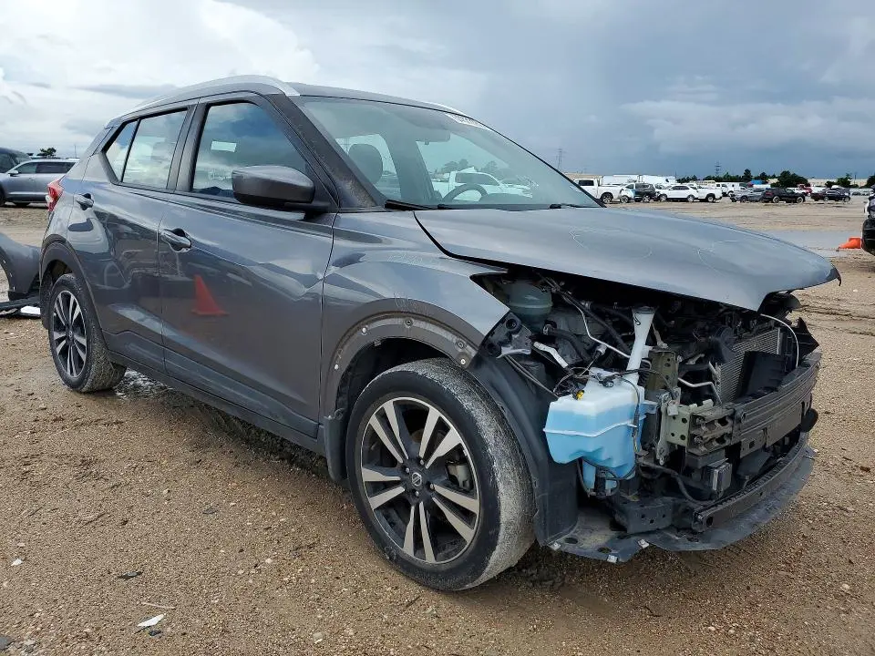 2019 NISSAN KICKS SV  
