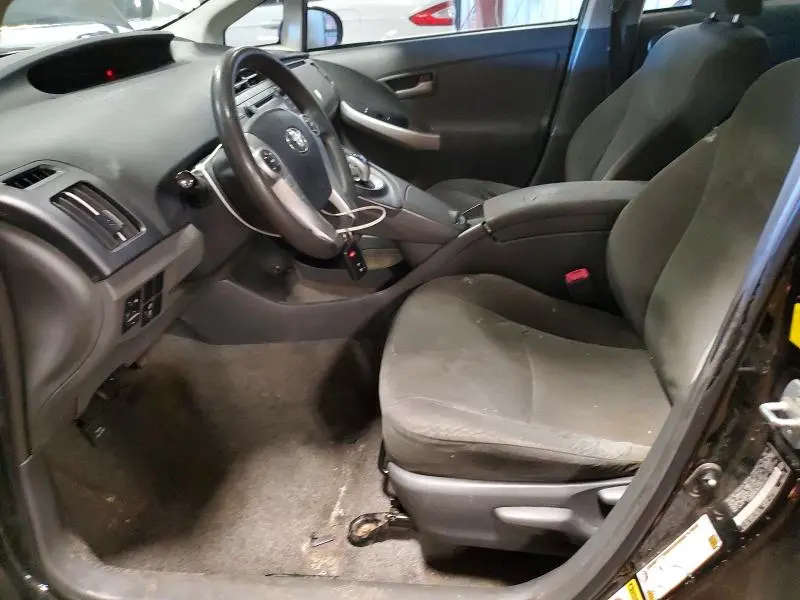 2010 TOYOTA PRIUS III  