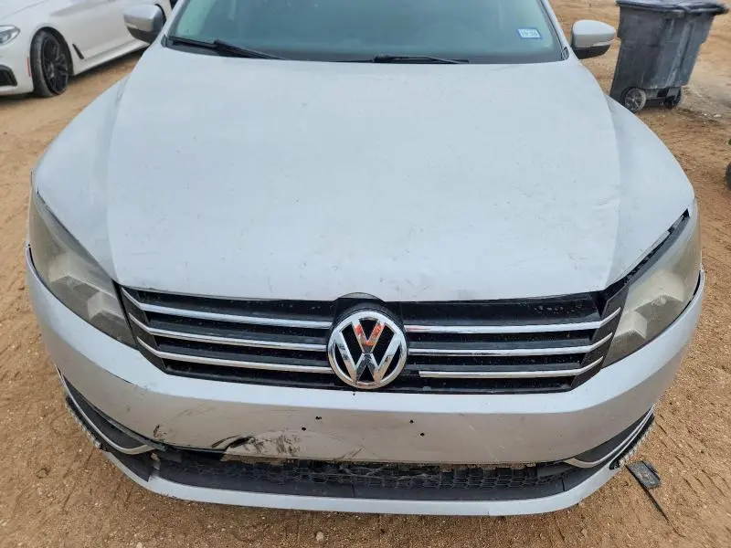 2014 VOLKSWAGEN PASSAT SE  