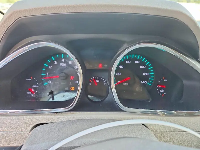 2012 CHEVROLET TRAVERSE LT  