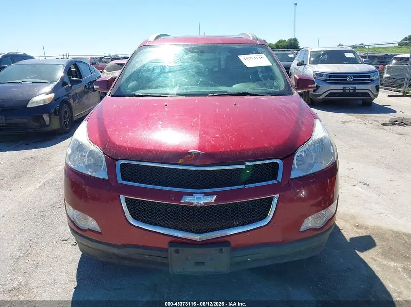 2011 CHEVROLET TRAVERSE 2LT