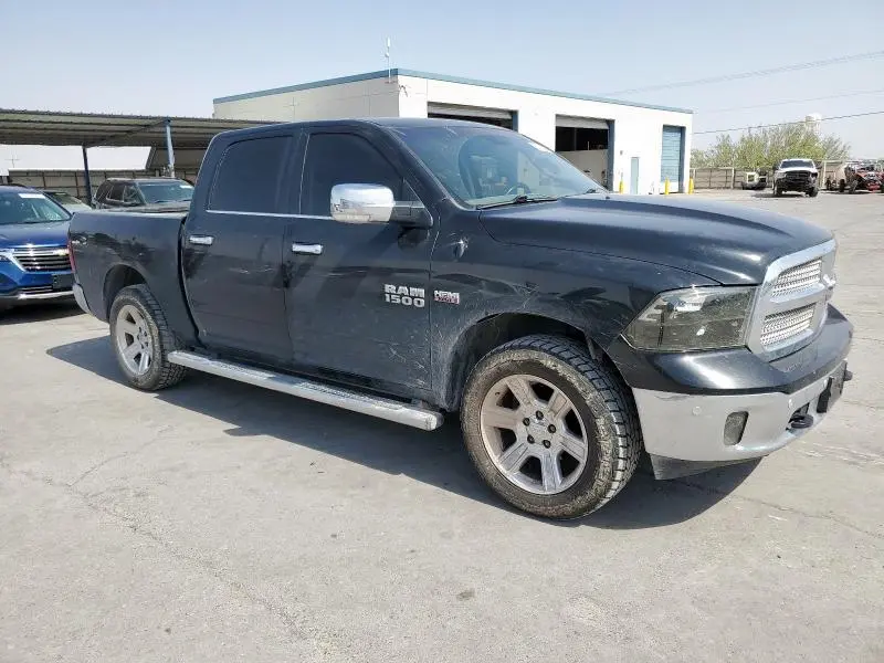 2018 RAM 1500 SLT  