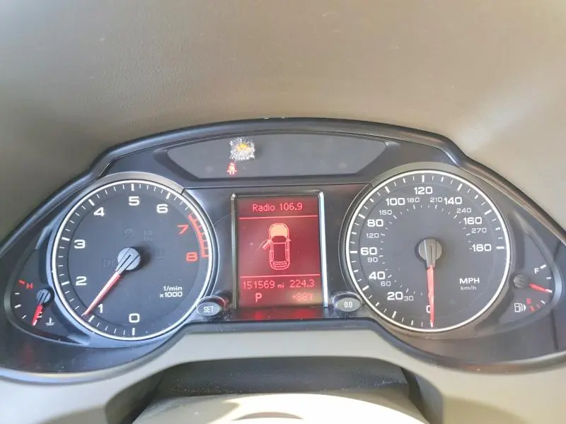 2010 AUDI Q5 PREMIUM  
