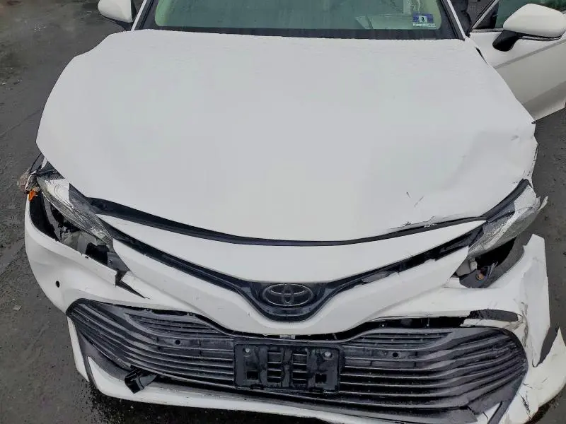 2018 TOYOTA CAMRY XLE  