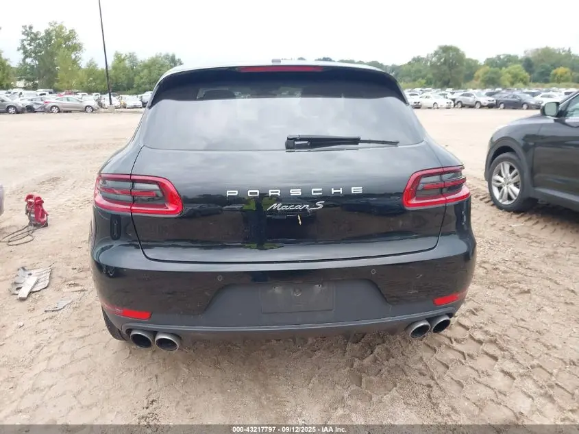 2017 PORSCHE MACAN S