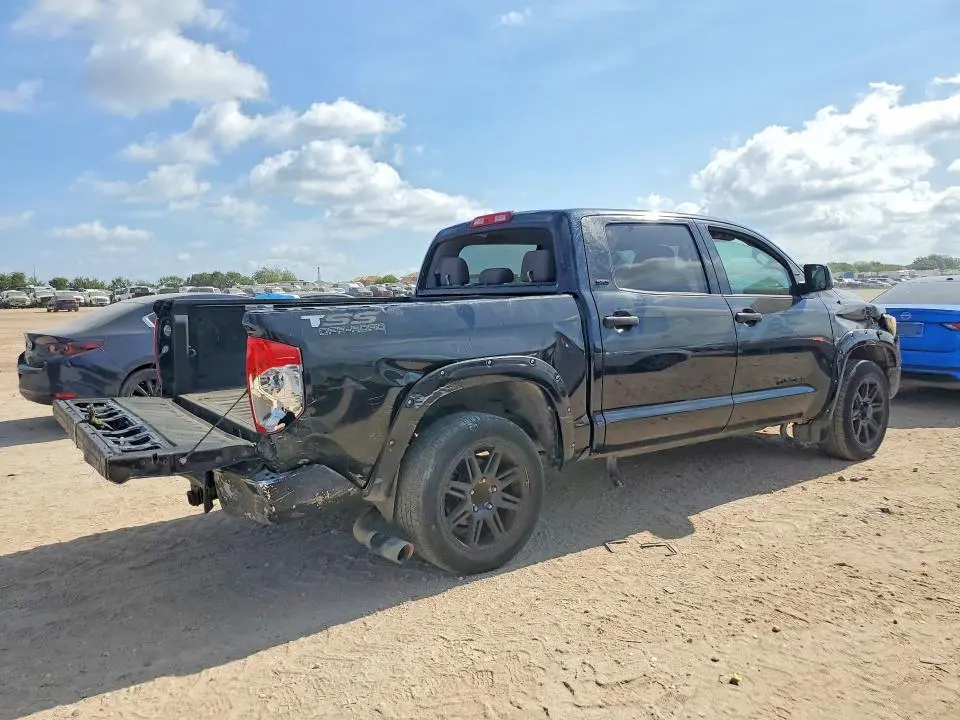 2018 TOYOTA TUNDRA CREWMAX SR5 V8
