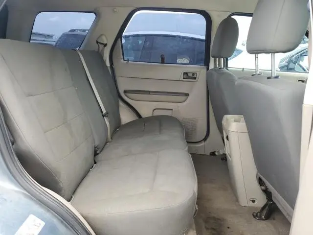 2010 FORD ESCAPE XLS  