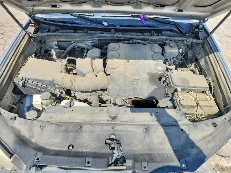 2011 TOYOTA 4RUNNER SR5  
