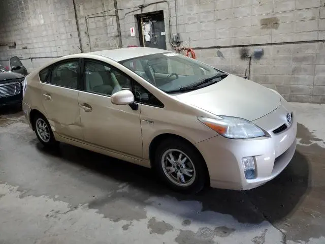 2011 TOYOTA PRIUS