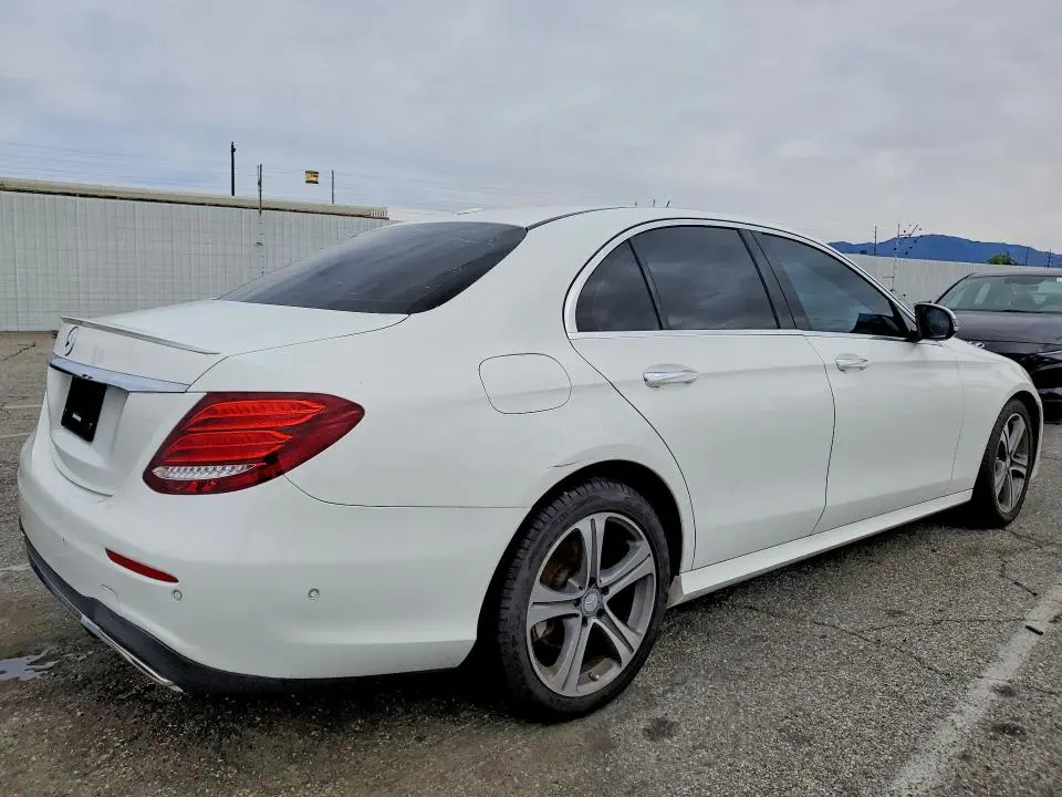 2017 MERCEDES-BENZ E 300  