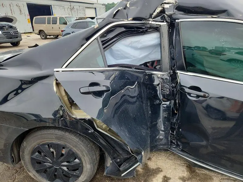 2012 TOYOTA CAMRY LE  