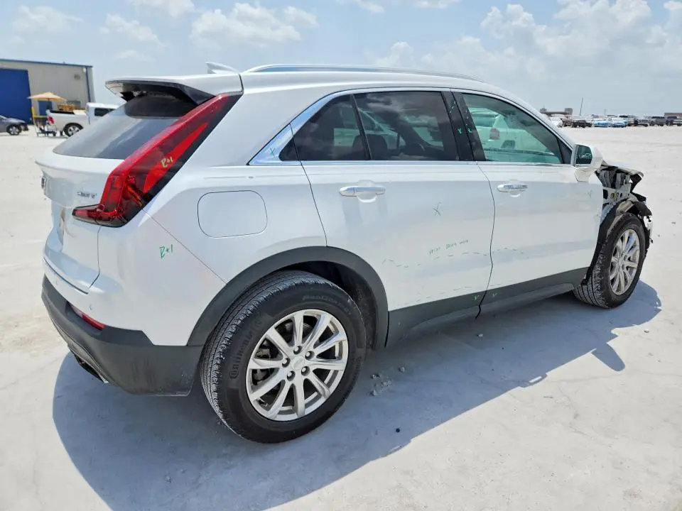 2019 CADILLAC XT4 LUXURY  