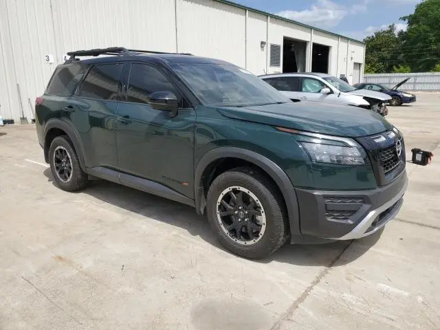 2023 NISSAN PATHFINDER SV  