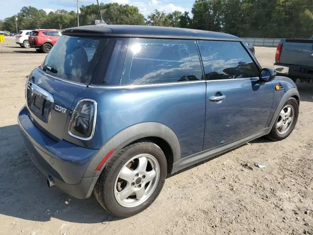 2011 MINI COOPER   