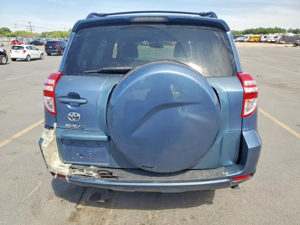 2011 TOYOTA RAV4 BASE  
