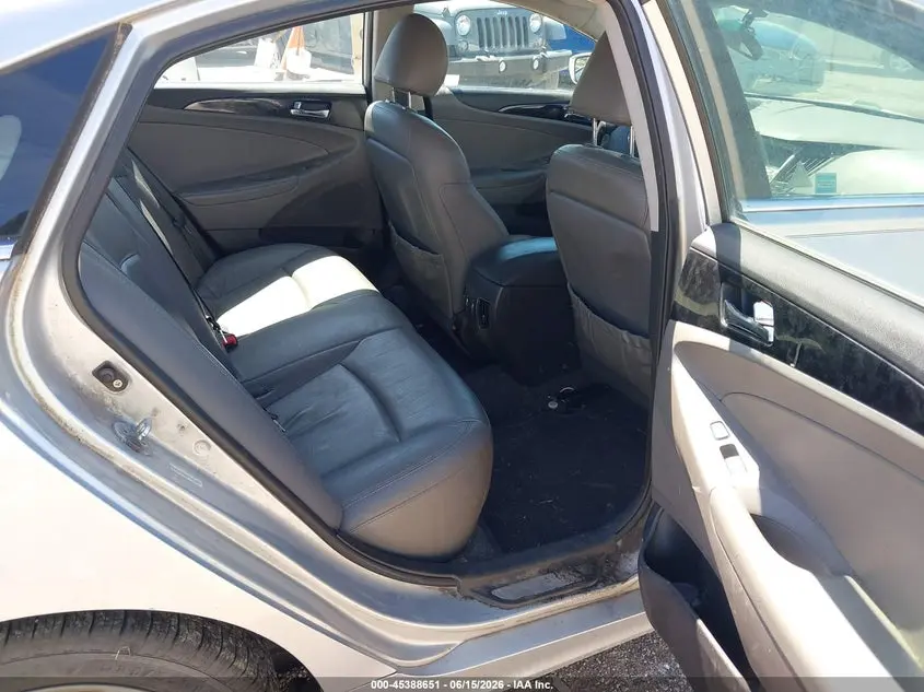 2011 HYUNDAI SONATA LIMITED