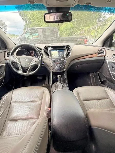 2017 HYUNDAI SANTA FE SE ULTIMATE  