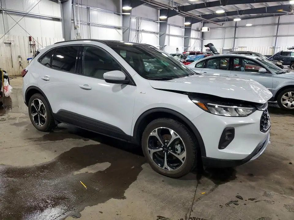 2025 FORD ESCAPE ST LINE SELECT  