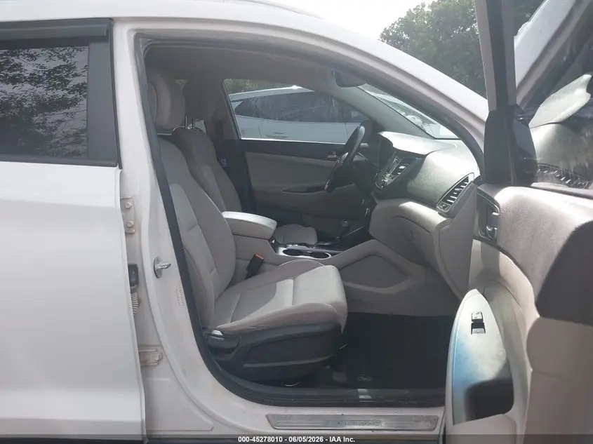 2016 HYUNDAI TUCSON SPORT