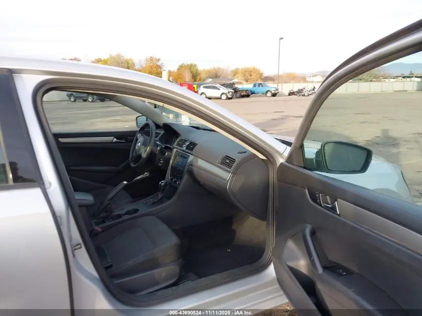 2014 VOLKSWAGEN PASSAT 1.8T S