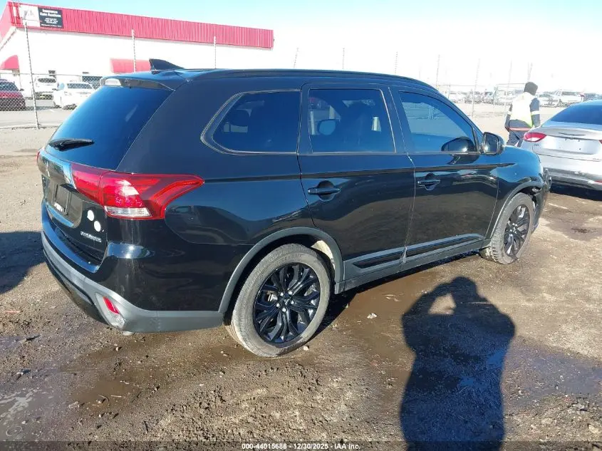 2019 MITSUBISHI OUTLANDER LE